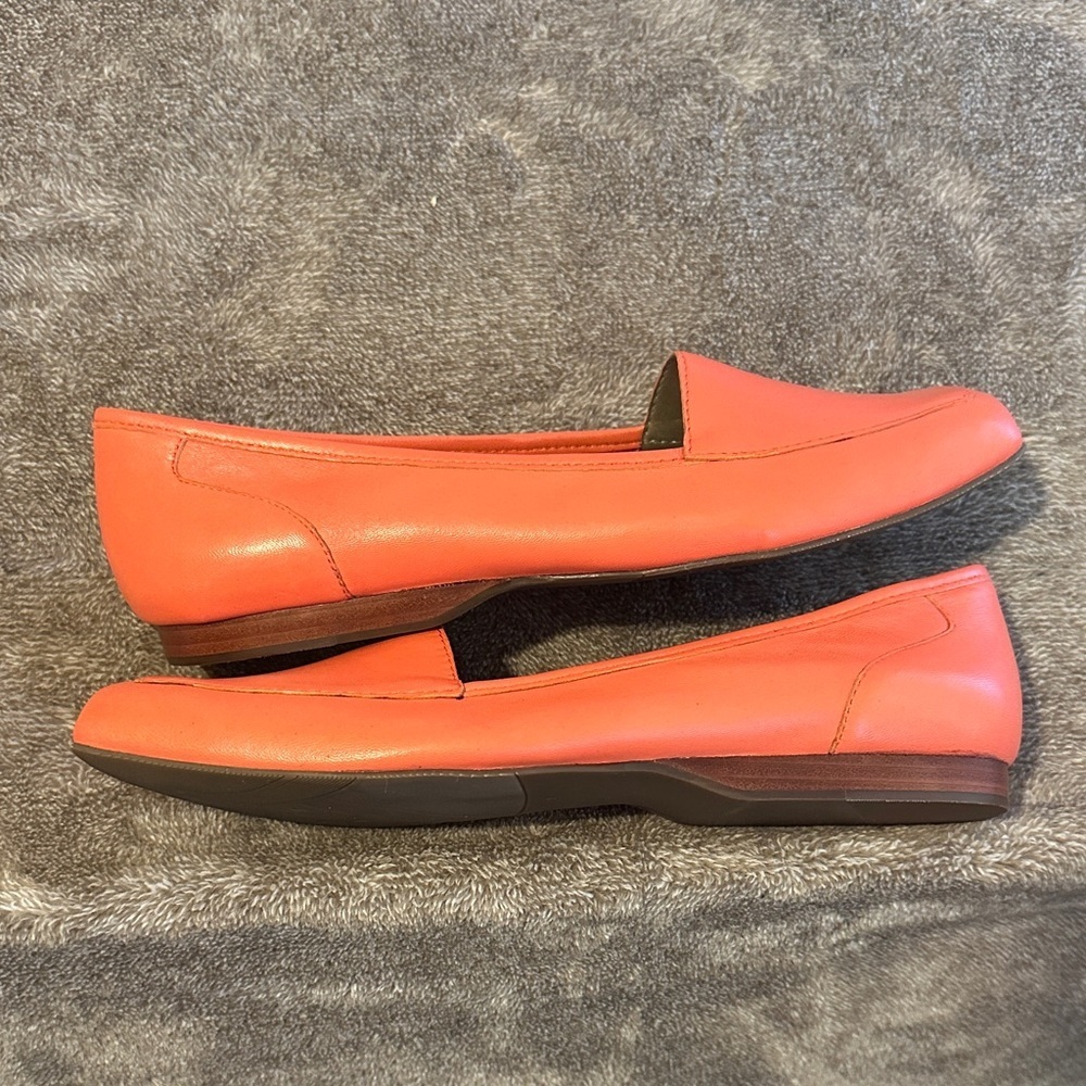 Array Coral Color Women's Leather Flats Loafers - Picture 4 of 4